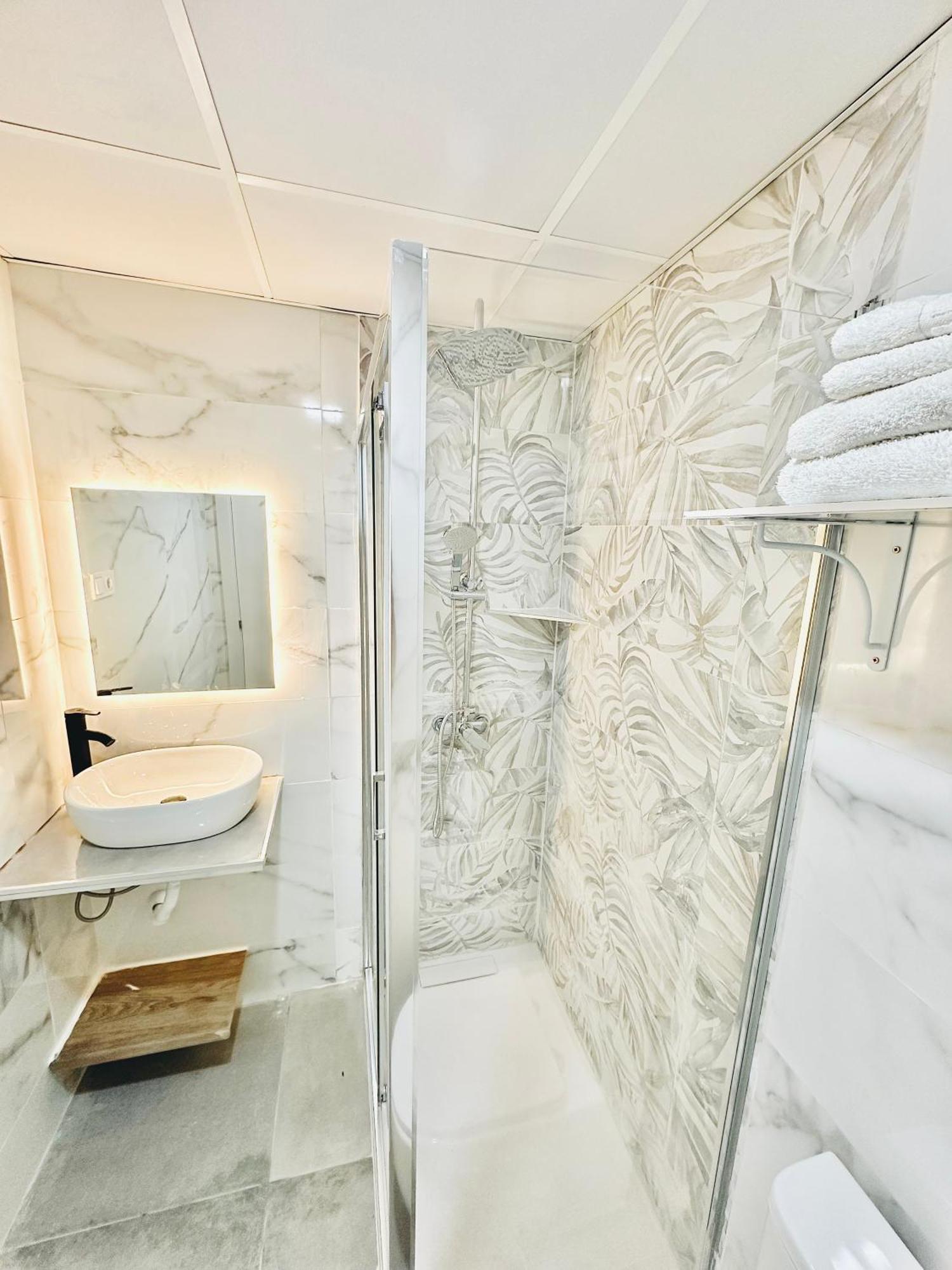 Jara Home Malaga Centro Екстериор снимка